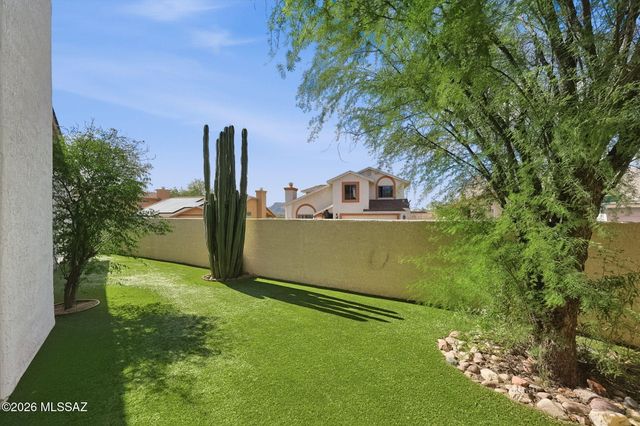 4771 W Latchstring Court, Tucson, AZ 85741