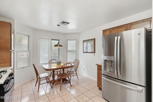 4771 W Latchstring Court, Tucson, AZ 85741