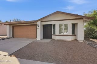 4771 W Latchstring Court, Tucson, AZ 85741