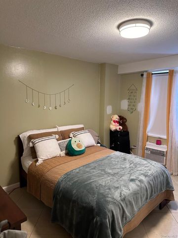 2550 Olinville Avenue 3D, Bronx, NY 10467