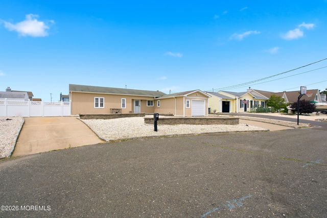 1111 Uranus Court, Forked River, NJ 08731