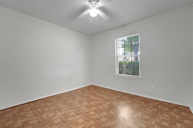 5811 Woodsetter Lane, Arlington, TX 76017