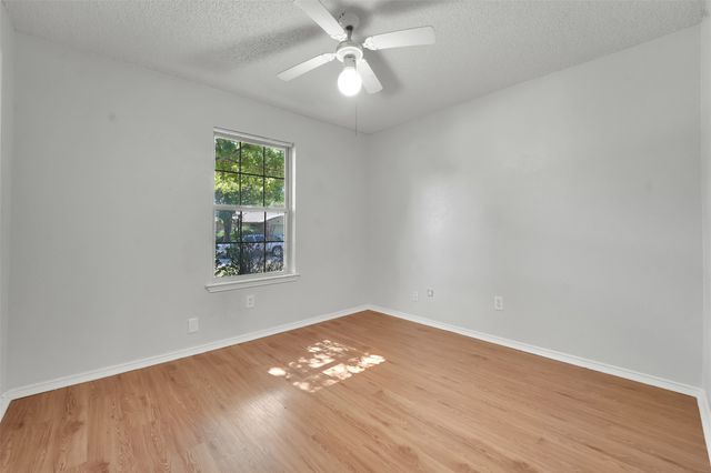 5811 Woodsetter Lane, Arlington, TX 76017