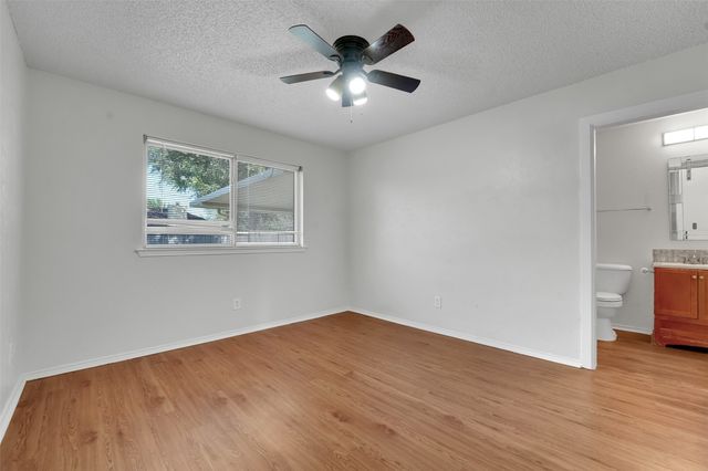 5811 Woodsetter Lane, Arlington, TX 76017