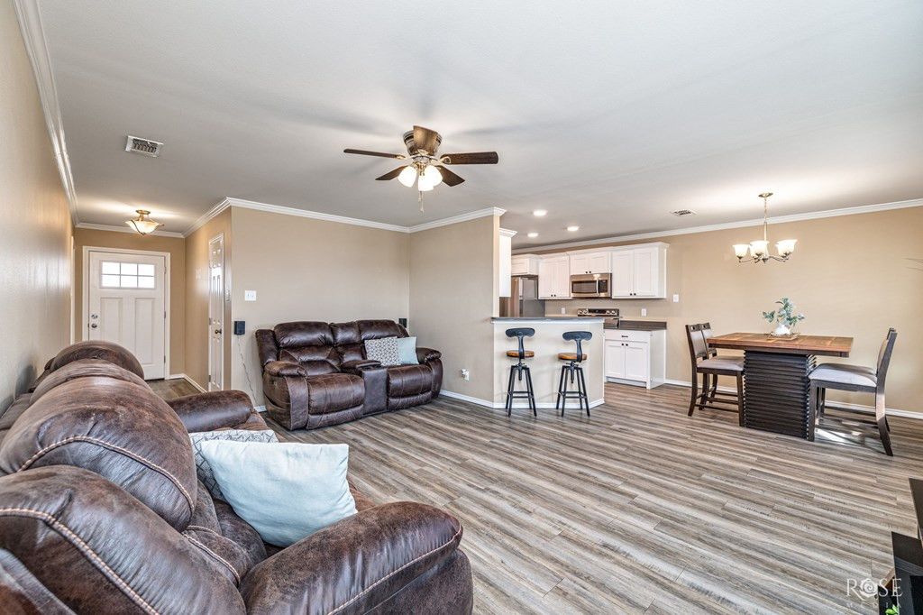 Image 11 of property listing at 46 Goodfellow Avenue, San Angelo, TX 76905