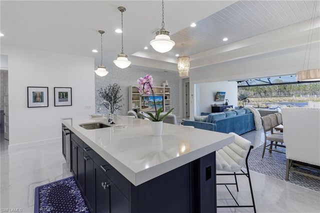 8963 Gustavia CT, Naples, FL 34112