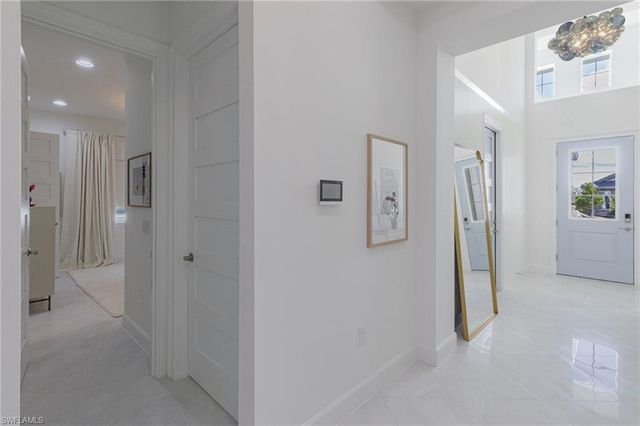 8963 Gustavia CT, Naples, FL 34112