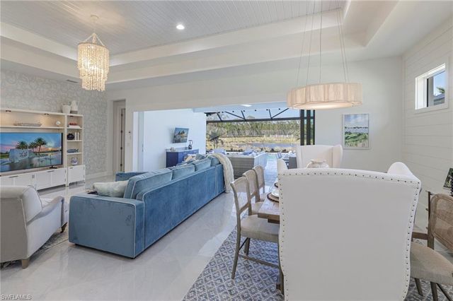 8963 Gustavia CT, Naples, FL 34112