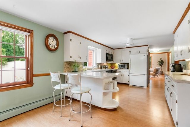 8 Indian Lane, Wakefield, MA 01880