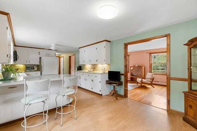 8 Indian Lane, Wakefield, MA 01880