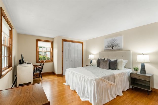 8 Indian Lane, Wakefield, MA 01880