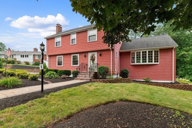 8 Indian Lane, Wakefield, MA 01880