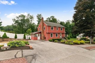 8 Indian Lane, Wakefield, MA 01880
