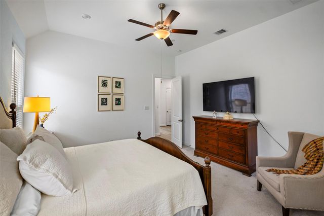 1112 Sienna Forest Lane, Pinehurst, TX 77362