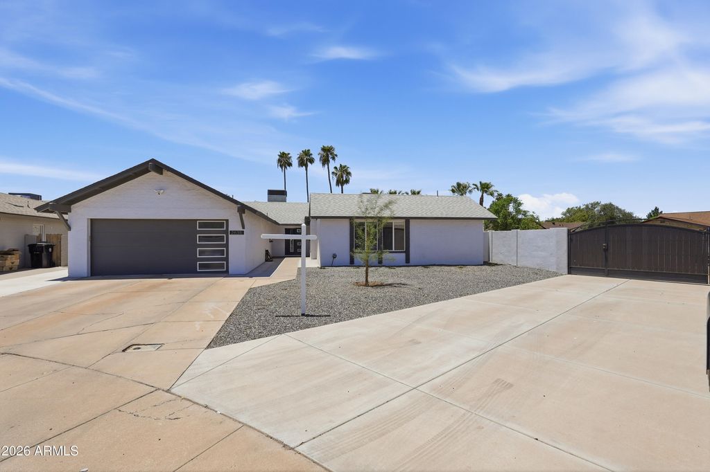 2638 S BROOKS Circle, Mesa, AZ 85202 — exterior