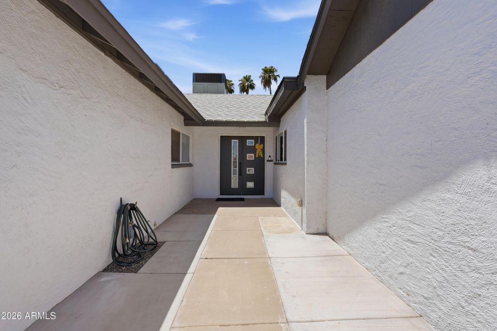 2638 S BROOKS Circle, Mesa, AZ 85202 — photo 2