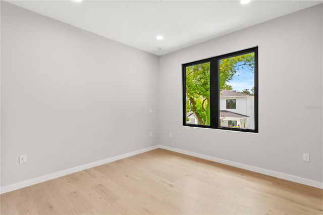 516 CLAYTON STREET, Orlando, FL 32804