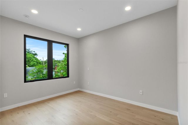 516 CLAYTON STREET, Orlando, FL 32804