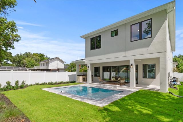 516 CLAYTON STREET, Orlando, FL 32804