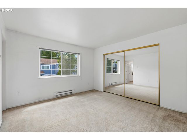7163 Sw SAGERT St 109, Tualatin, OR 97062