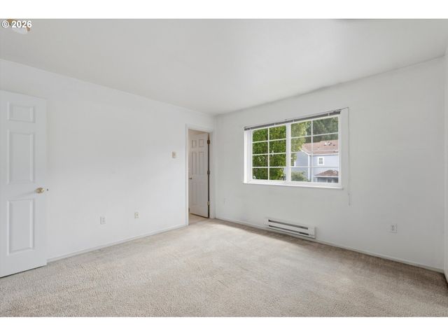 7163 Sw SAGERT St 109, Tualatin, OR 97062