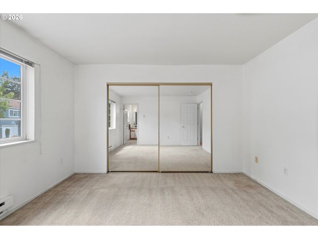 7163 Sw SAGERT St 109, Tualatin, OR 97062