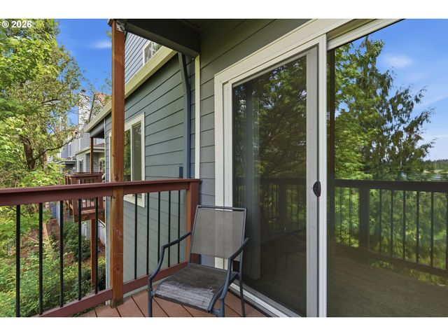7163 Sw SAGERT St 109, Tualatin, OR 97062