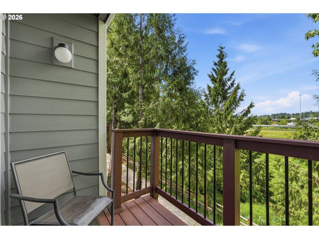7163 Sw SAGERT St 109, Tualatin, OR 97062