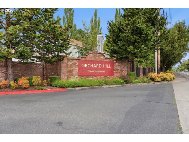 7163 Sw SAGERT St 109, Tualatin, OR 97062