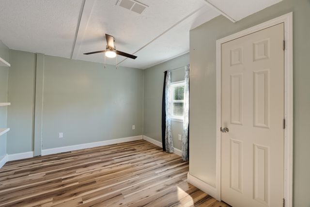 76 Entrekin Rd., Lumberton, MS 39455