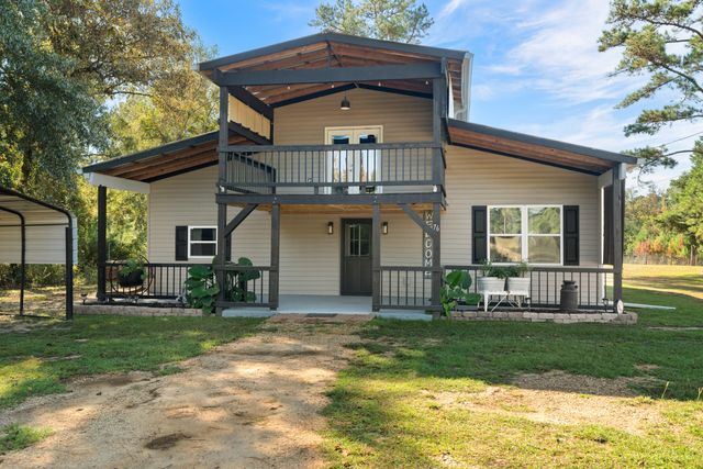 76 Entrekin Rd., Lumberton, MS 39455