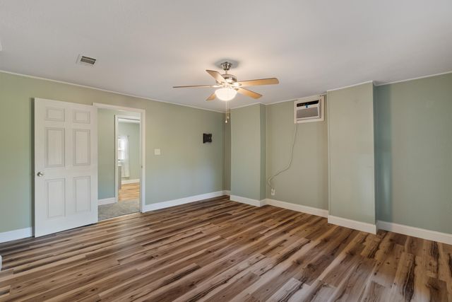 76 Entrekin Rd., Lumberton, MS 39455