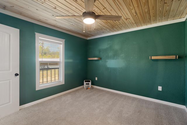 76 Entrekin Rd., Lumberton, MS 39455