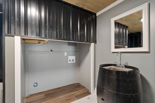 76 Entrekin Rd., Lumberton, MS 39455