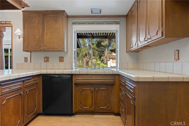 12104 Woodley Avenue, Granada Hills, CA 91344