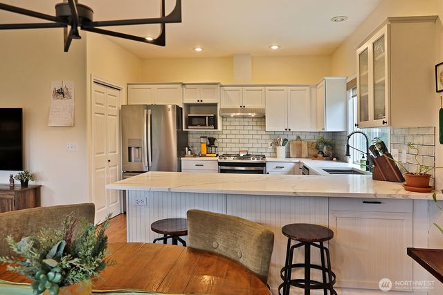 4900 Spinnaker Drive, Freeland, WA 98249