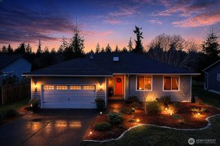 4900 Spinnaker Drive, Freeland, WA 98249