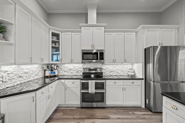 16003 Three Oaks Boulevard, Santa Fe, TX 77517