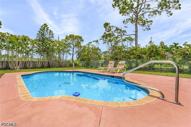 15474 Pembrooke RD, Bokeelia, FL 33922