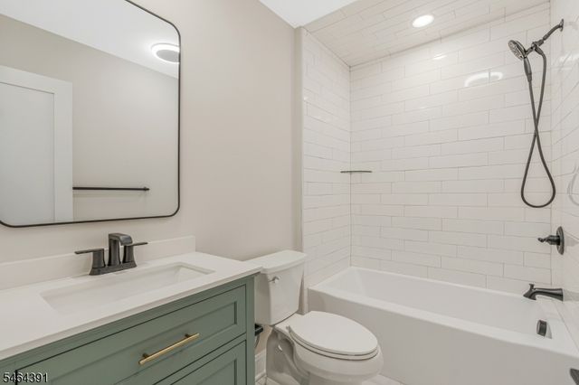 149 W. Golf Ave, South Plainfield Boro, NJ 07080