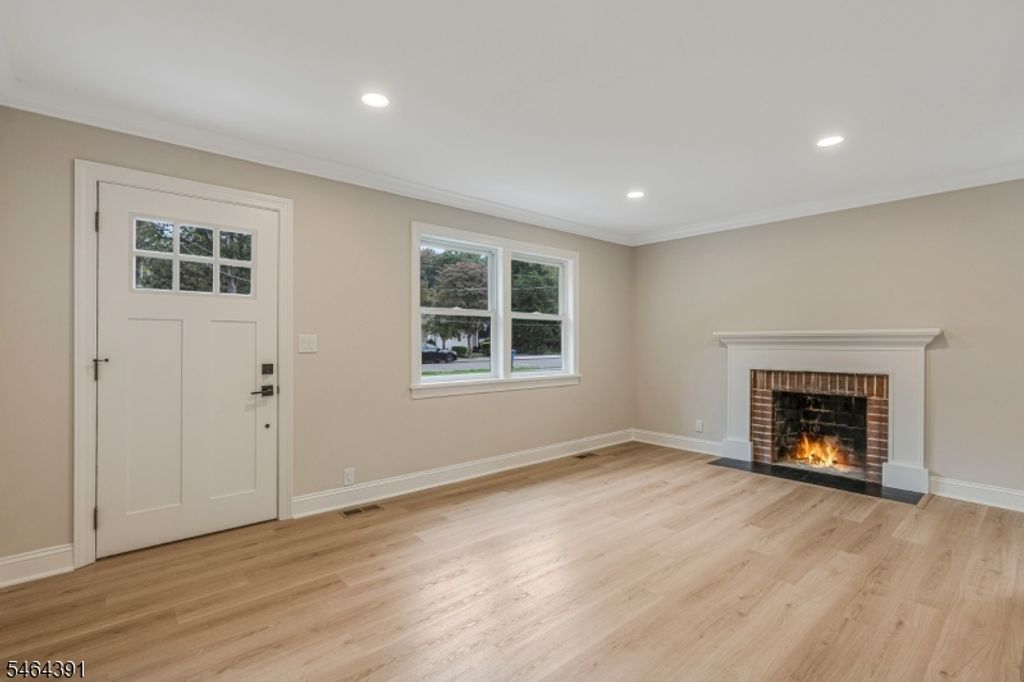 149 W. Golf Ave, South Plainfield Boro, NJ 07080 — photo 4