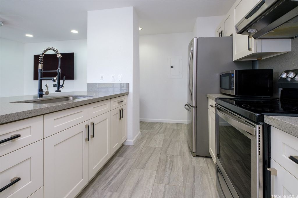 95-1140 Makaikai Street 18, Mililani, HI 96789