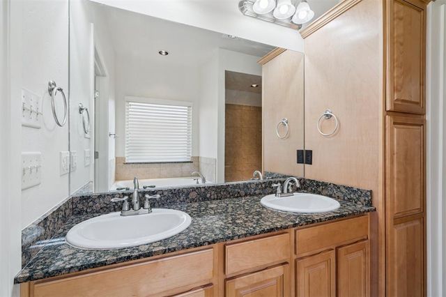 8409 NW 124th Circle, Oklahoma City, OK 73142