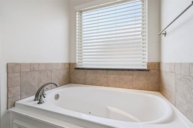 8409 NW 124th Circle, Oklahoma City, OK 73142