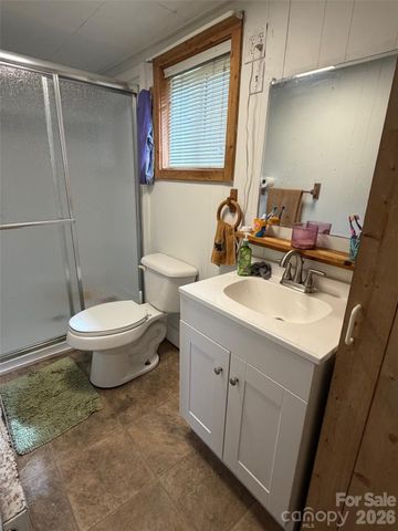 28 Red Bridge Lane, Sylva, NC 28779