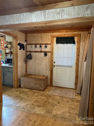 28 Red Bridge Lane, Sylva, NC 28779