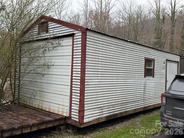 28 Red Bridge Lane, Sylva, NC 28779