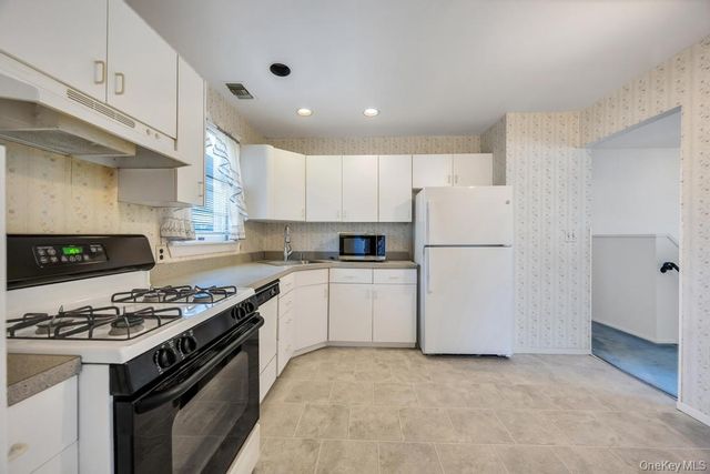 1840 Maurice Avenue, East Meadow, NY 11554