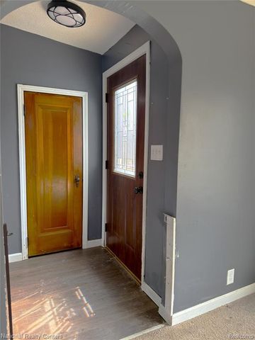 44 Chaney Street, Belleville, MI 48111