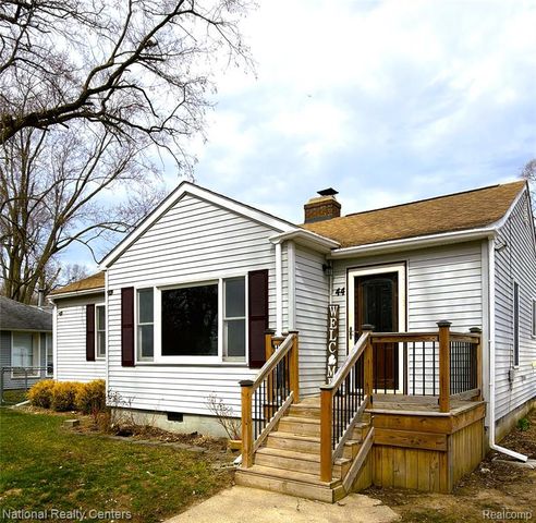 44 Chaney Street, Belleville, MI 48111